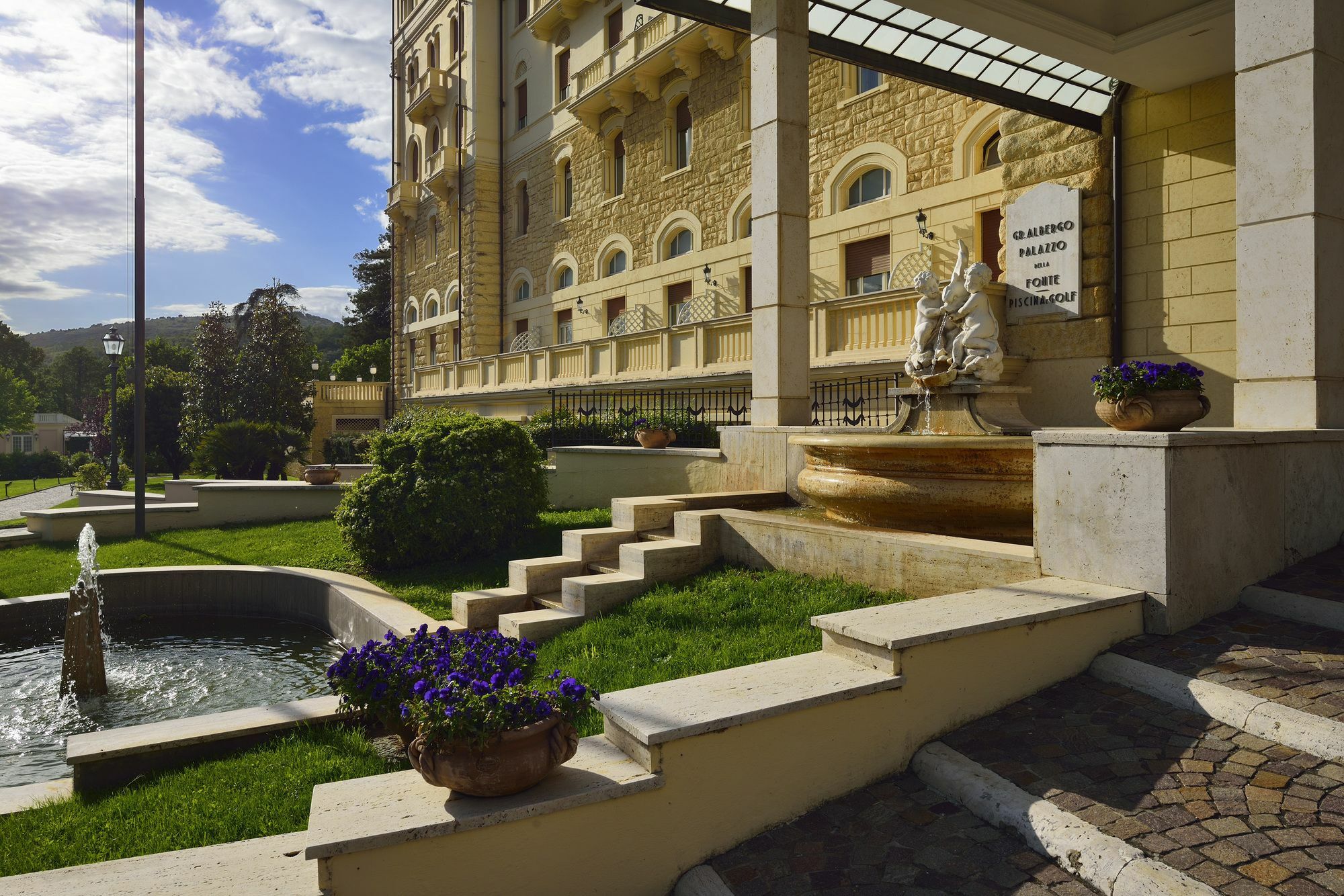 Grand Hotel Palazzo Della Fonte Fiuggi Bagian luar foto
